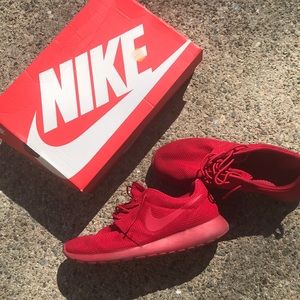 Nike sneakers - Roshe run mens